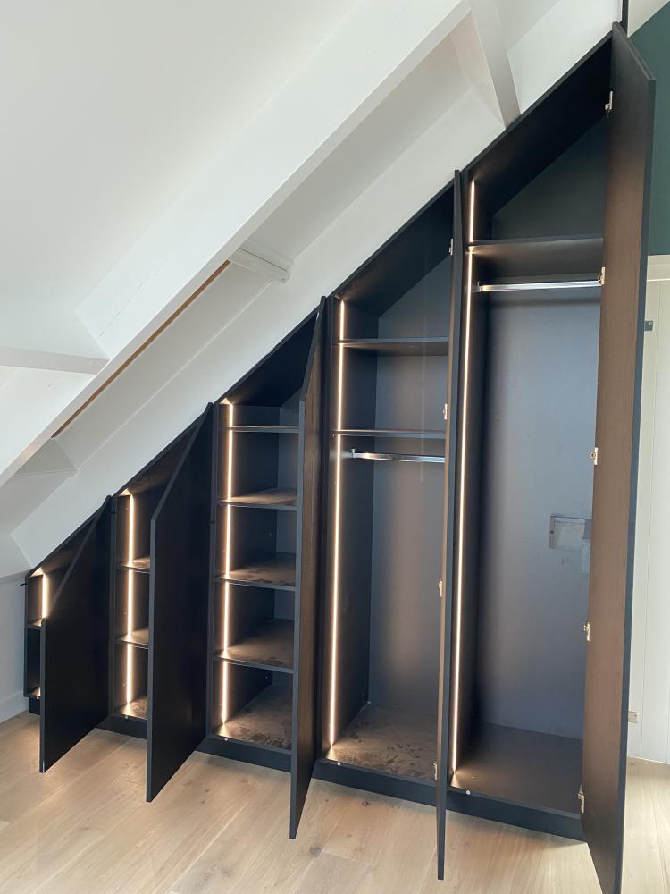 Kastenwand onder een schuine hoek 3
