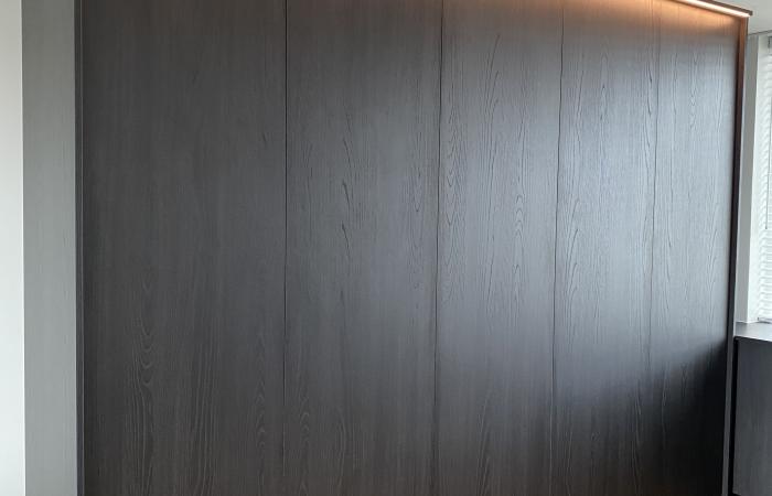 Walk-in closet