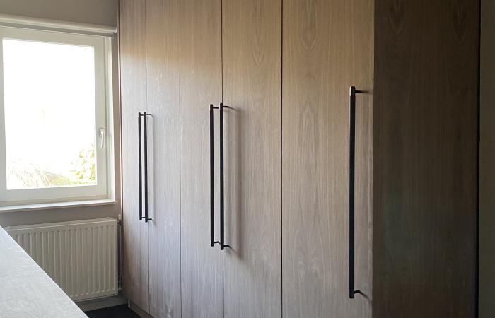 Noten kledingkast