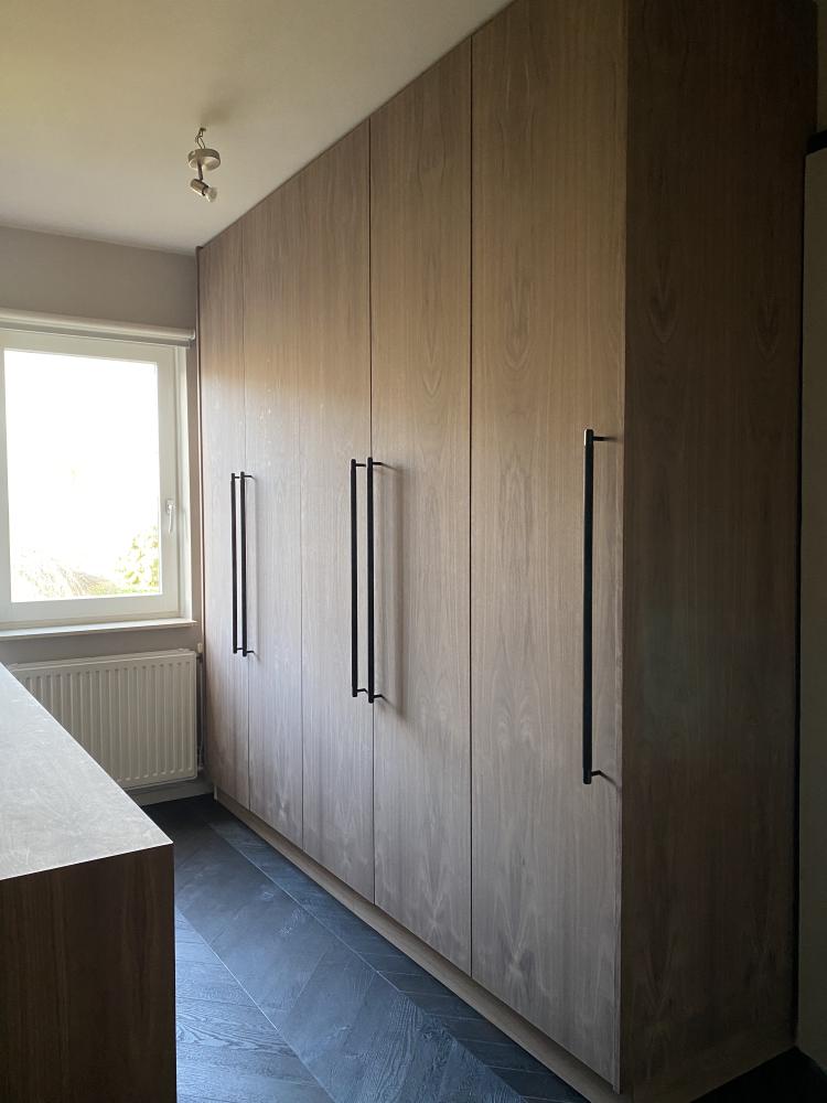 Noten kledingkast 2