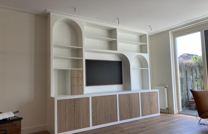 Wandkast met rondingen